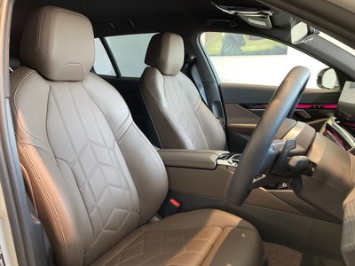 2024 BMW 5 SERIES TOURING 缩略图 18