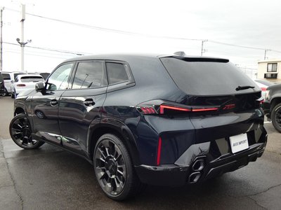 صورة 9 لـ 2024 BMW XM