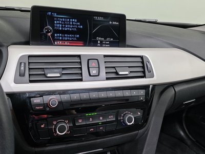 صورة مصغرة 21 لـ 2015 BMW 3 SERIES