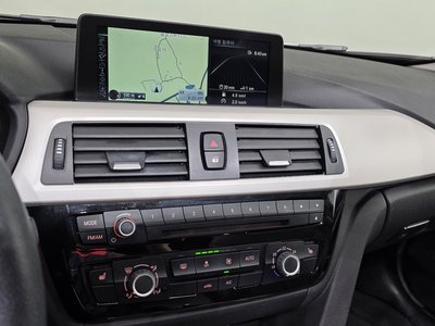 صورة مصغرة 20 لـ 2015 BMW 3 SERIES