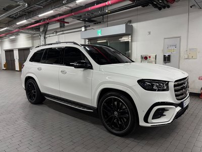 MERCEDES-BENZ GLS - 2