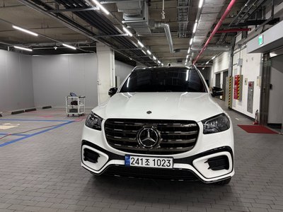MERCEDES-BENZ GLS - 1