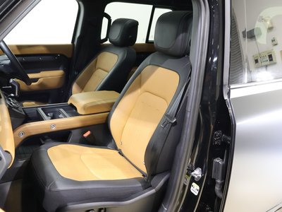 LAND ROVER DEFENDER - 3