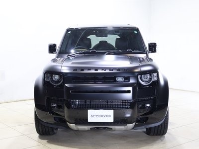 LAND ROVER DEFENDER - 8