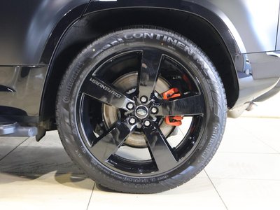 LAND ROVER DEFENDER - 9