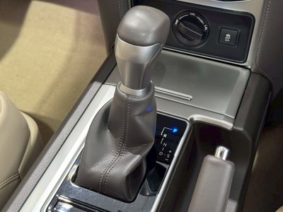 صورة مصغرة 71 لـ 2023 Toyota LAND CRUISER PRADO