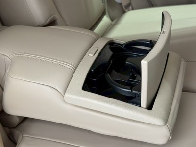 صورة مصغرة 46 لـ 2023 Toyota LAND CRUISER PRADO