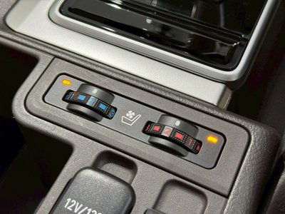 صورة مصغرة 70 لـ 2023 Toyota LAND CRUISER PRADO