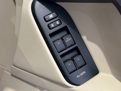 صورة مصغرة 79 لـ 2023 Toyota LAND CRUISER PRADO