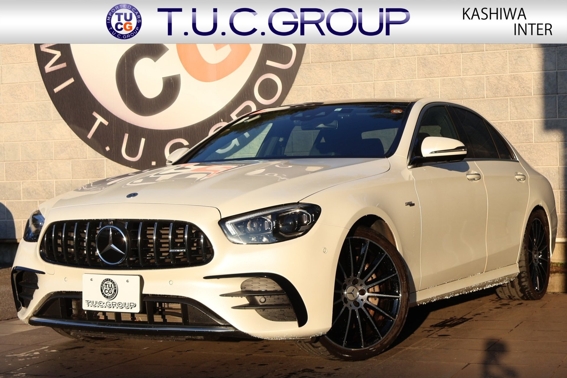 MERCEDES-BENZ E-CLASS AMG - View 1