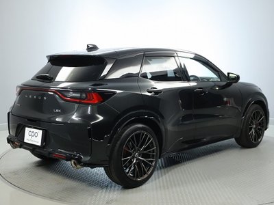صورة 5 لـ 2025 Lexus LBX