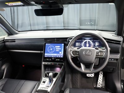 صورة مصغرة 18 لـ 2025 Lexus LBX