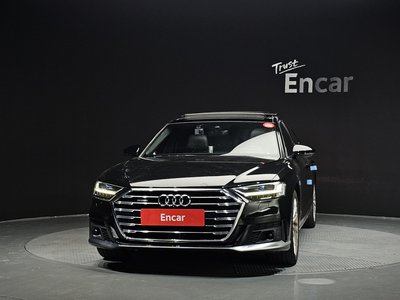 2021 AUDI A8 照片 2