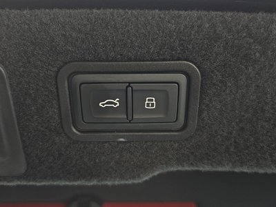 2021 AUDI A8 缩略图 20