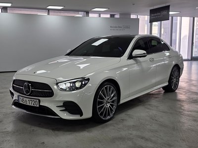 MERCEDES-BENZ E-CLASS - 1
