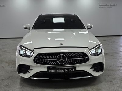 MERCEDES-BENZ E-CLASS - 2