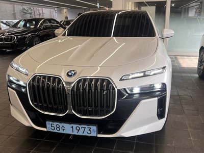 BMW I7 - 2