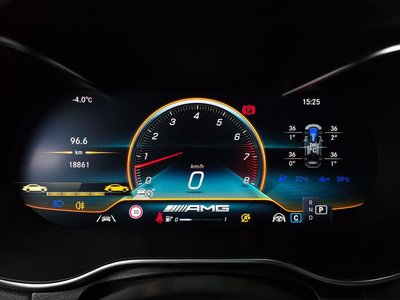 MERCEDES-BENZ GLC - 8