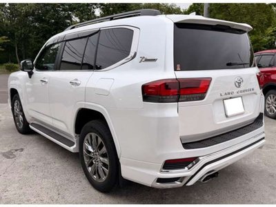 2023 Toyota LAND CRUISER 300 — фото 10