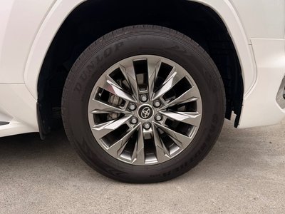 صورة مصغرة 15 لـ 2023 Toyota LAND CRUISER 300