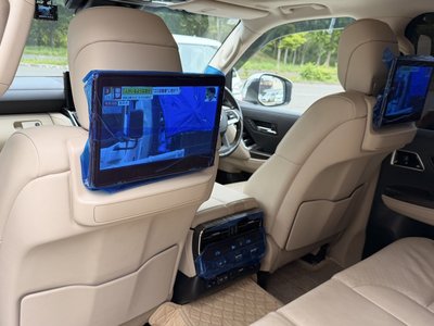 صورة مصغرة 18 لـ 2023 Toyota LAND CRUISER 300