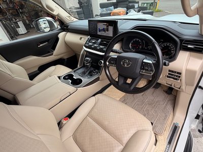 صورة مصغرة 19 لـ 2023 Toyota LAND CRUISER 300