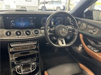 MERCEDES-BENZ E-CLASS - 4