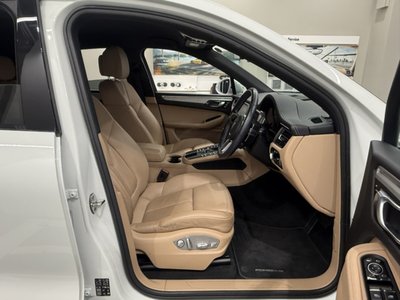 صورة 8 لـ 2019 Porsche MACAN