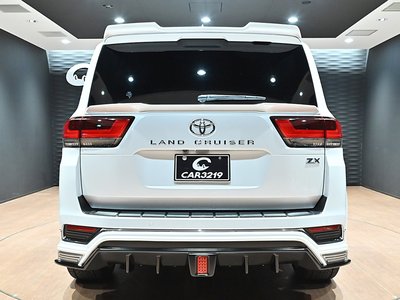 TOYOTA LAND CRUISER 300 - 4