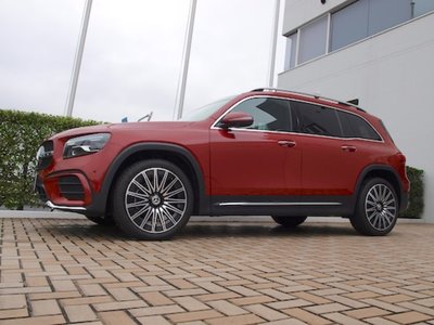 2025 Mercedes-BENZ GLB thumbnail 36