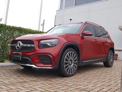 2025 Mercedes-BENZ GLB photo 1