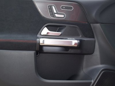 2025 Mercedes-BENZ GLB photo 7
