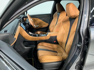 2025 Lexus LBX 照片 9