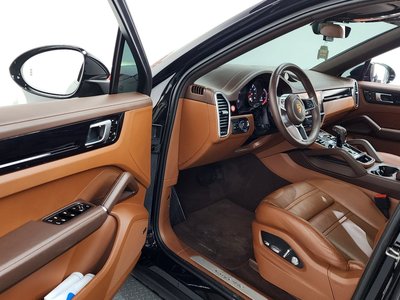 PORSCHE CAYENNE - 10