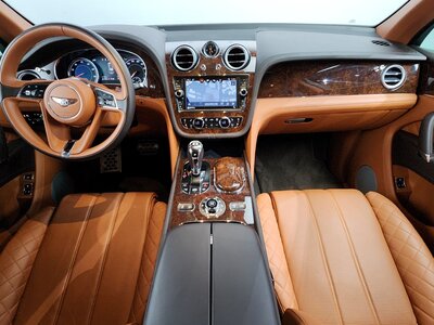 BENTLEY BENTAYGA - 5