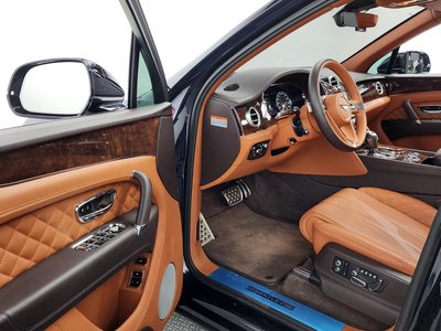 BENTLEY BENTAYGA - 10