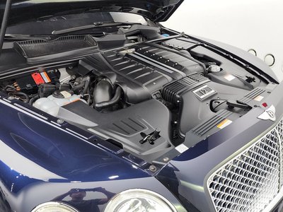 BENTLEY BENTAYGA - 7
