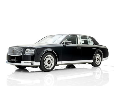 TOYOTA CENTURY - 3