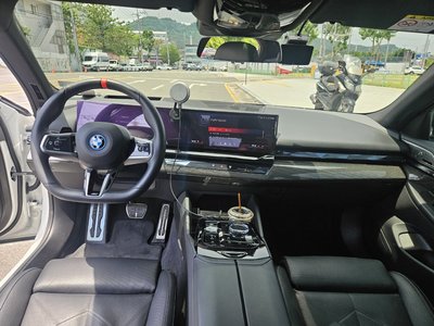2024 BMW I5 — миниатюра 19