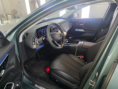 MERCEDES-BENZ E-CLASS - 8