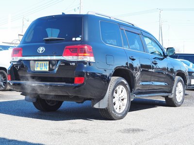 TOYOTA LAND CRUISER 200 - 5