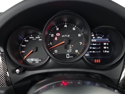 PORSCHE MACAN - 8