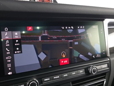 صورة مصغرة 15 لـ 2021 Porsche MACAN