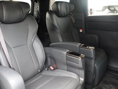 2024 Toyota ALPHARD — миниатюра 32