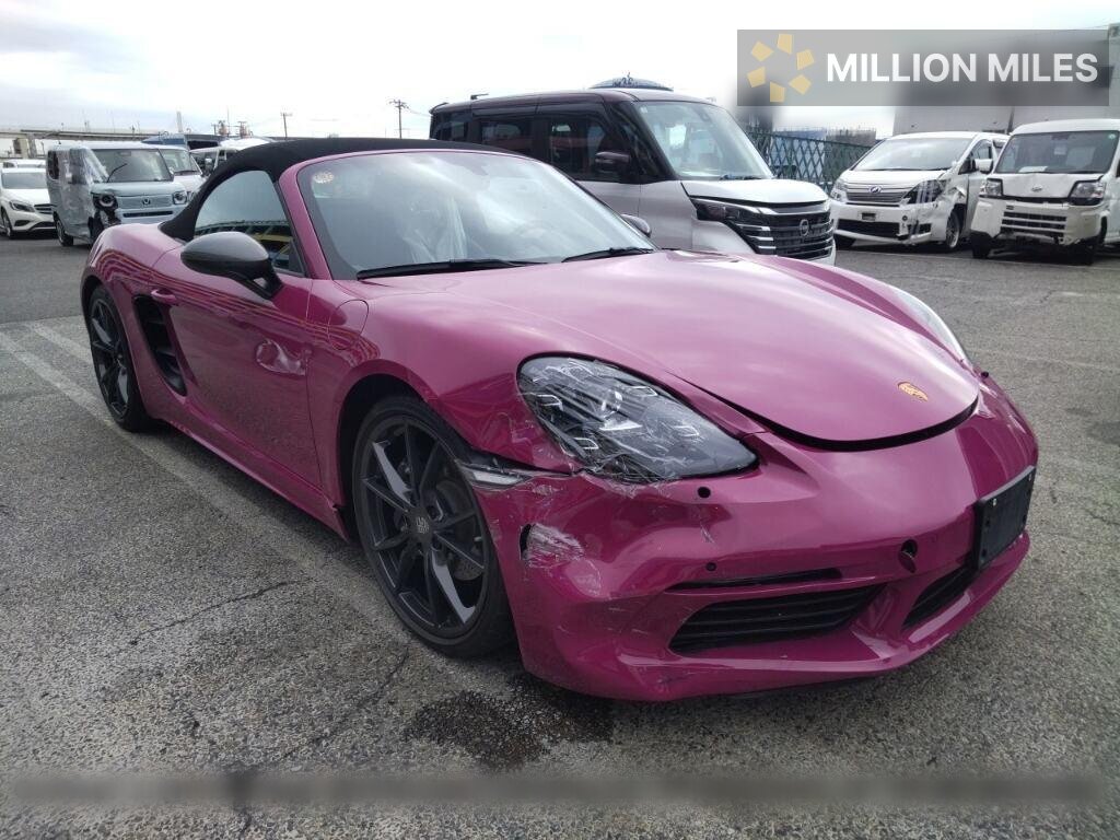 PORSCHE 718 BOXSTER - View 1