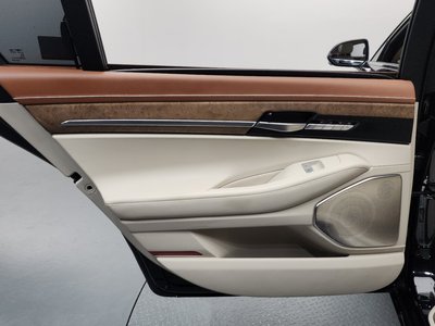 2019 Genesis G90 — миниатюра 15