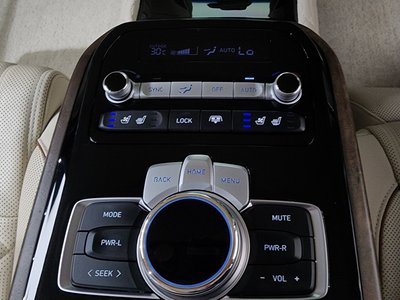 2019 Genesis G90 — миниатюра 37
