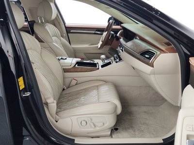 2019 Genesis G90 — миниатюра 16
