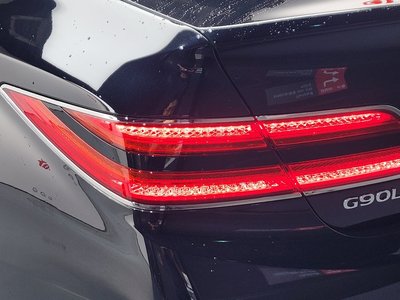 2019 Genesis G90 — фото 10