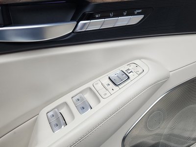 2019 Genesis G90 — миниатюра 39